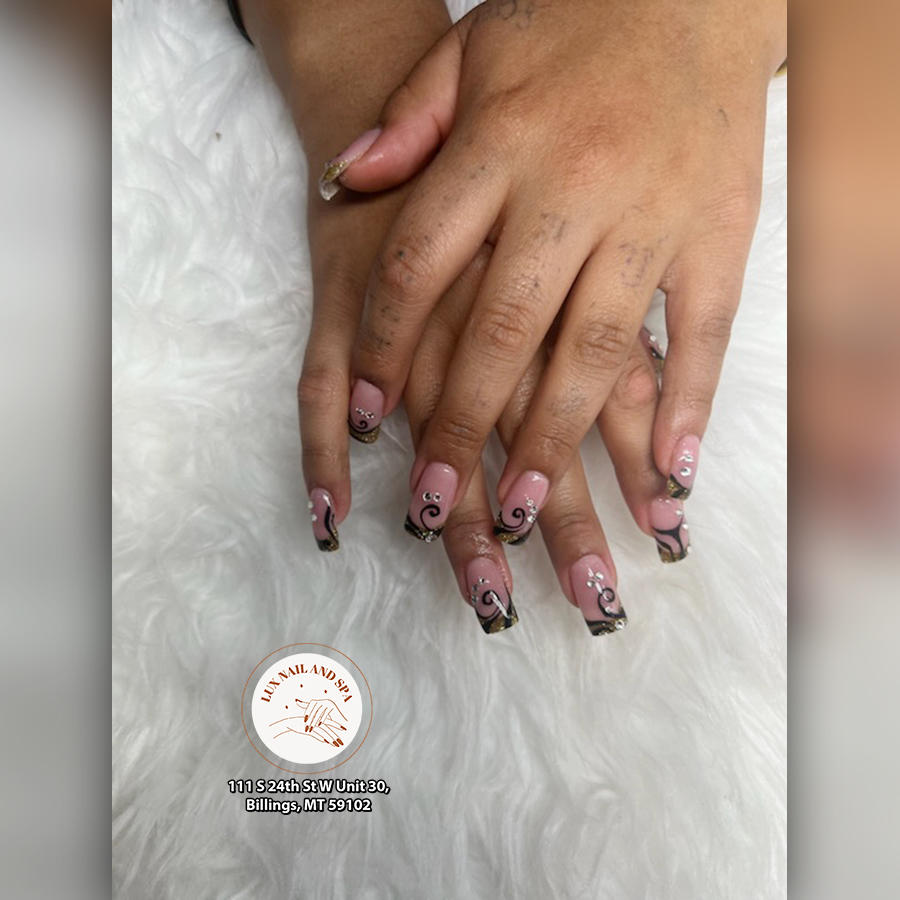 nail design by Lux Nail and Spa